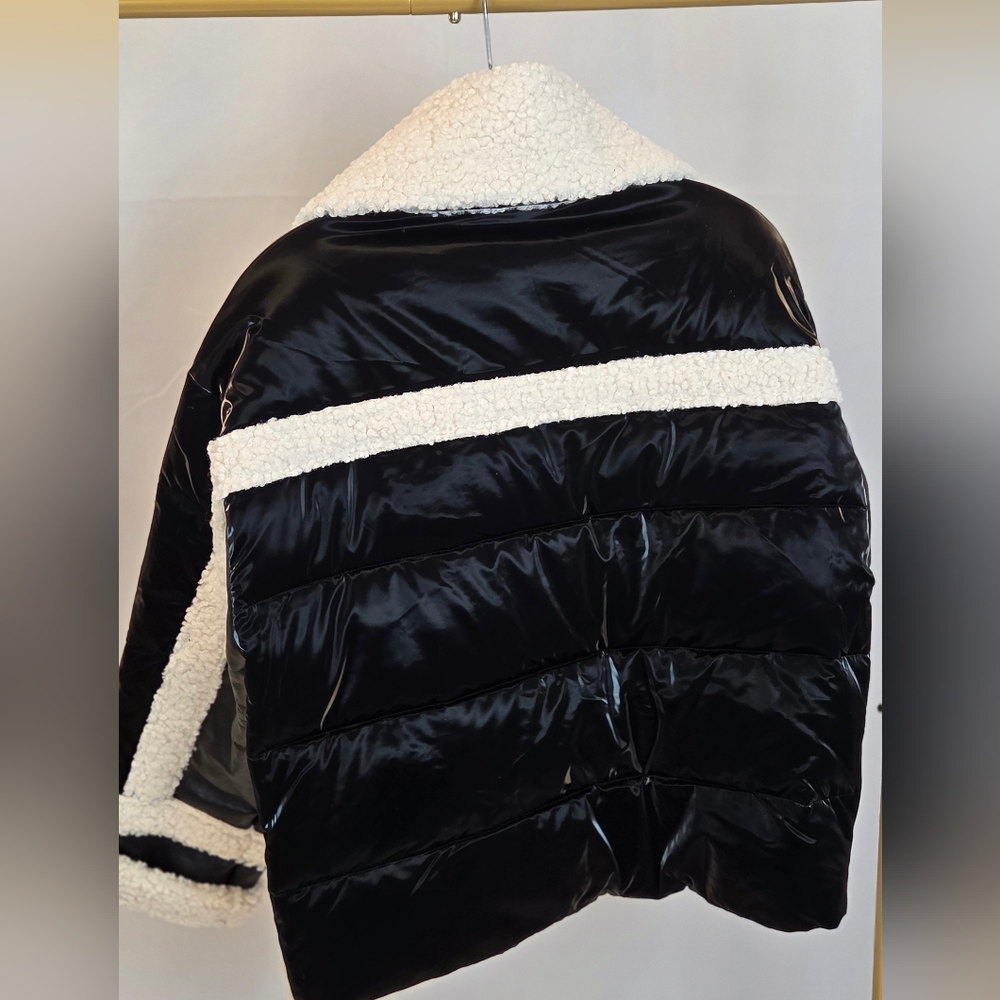 NVLT Women's Black & White Vegan Leather Shearling Fuzzy Coat Jacket Size S/M - Picture 11 of 16